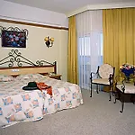 度假村 Thalia 4*