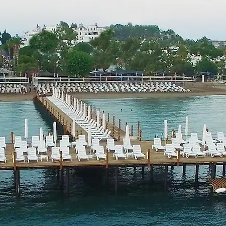 Thalia Resort 4*