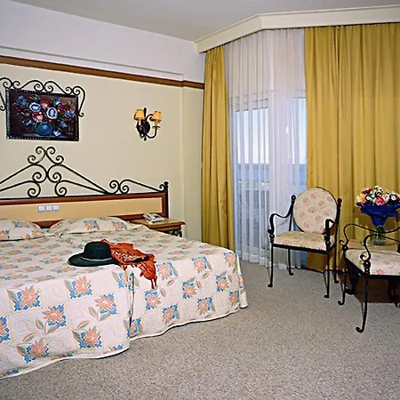 Ośrodek wypoczynkowy Thalia 4*